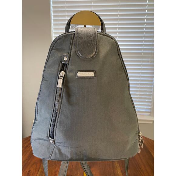 Baggallini Gray Metro Backpack Adjustable Shoulder Straps - Picture 3 of 11